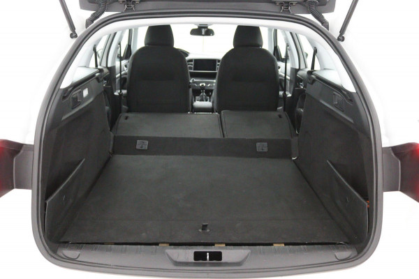Peugeot 308 SW 1.2 *110PK*ECC*NAVI*CAM*HAAK*CRUISE*CARPLAY*
