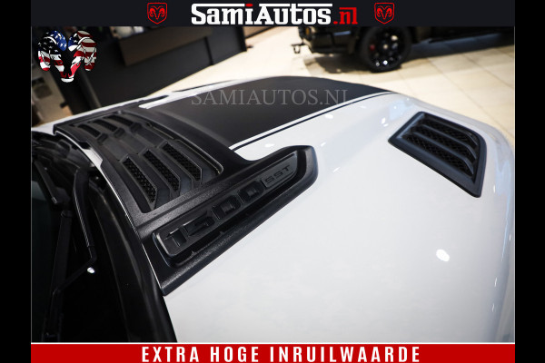 Dodge Ram 1500 GEEN MEERPRIJS | ALL IN | HELLCAT WHEELS | WIDE BODY | Laramie Night | 420Pk 636 Nn | Extra Groot Scherm + Passagiers Scher Comfortabele Dubbele Cabine met Royale 5 Zitplaatsen | Nu Leverbaar uit Voorraad | Voorraad Nr 2223 - 5047