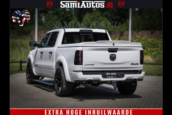 Dodge Ram 1500 Limited Night | 5.7 V8 Hemi Full Option | Comfortabele Dubbele Cabine met Royale 5 Zitplaatsen | De Meest Luxe en Volle Pick-Up in zijn Klasse | BPM vrij | Nu Leverbaar uit Voorraad | Voorraad Nr v45lpr