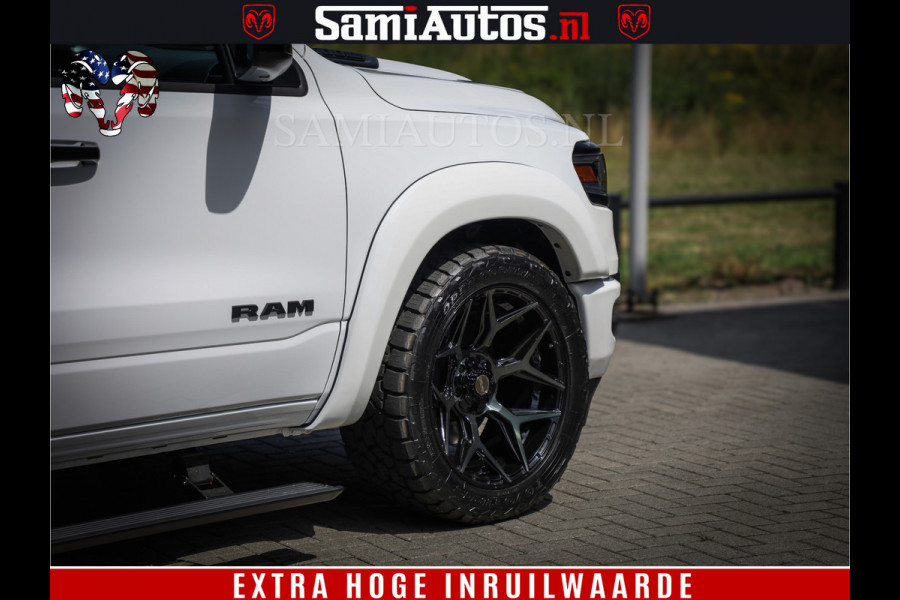 Dodge Ram 1500 Limited Night | 5.7 V8 Hemi Full Option | Comfortabele Dubbele Cabine met Royale 5 Zitplaatsen | De Meest Luxe en Volle Pick-Up in zijn Klasse | BPM vrij | Nu Leverbaar uit Voorraad | Voorraad Nr v45lpr