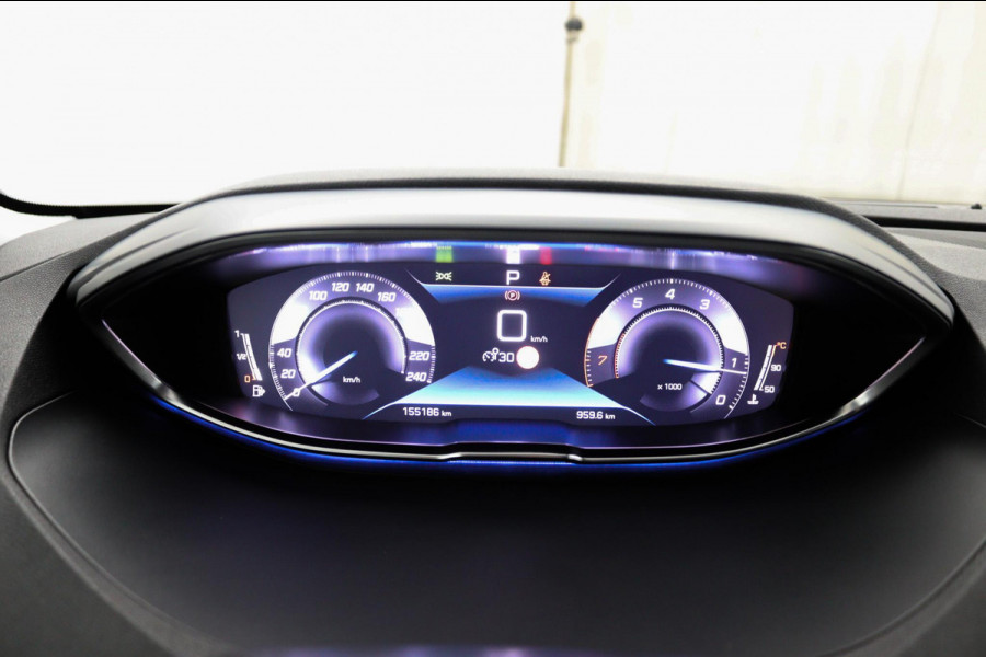 Peugeot 5008 1.2 PureTech*NAVI*CAM*HAAK*CRUISE*ECC*CARPLAY*7PER Peugeot 5008 1.2 PureTech*NAVI*CAM*HAAK*CRUISE*ECC*CARPLAY*7PER