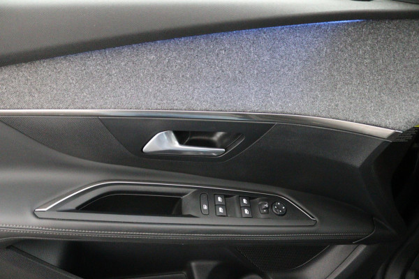 Peugeot 5008 1.2 PureTech*NAVI*CAM*HAAK*CRUISE*ECC*CARPLAY*7PER Peugeot 5008 1.2 PureTech*NAVI*CAM*HAAK*CRUISE*ECC*CARPLAY*7PER