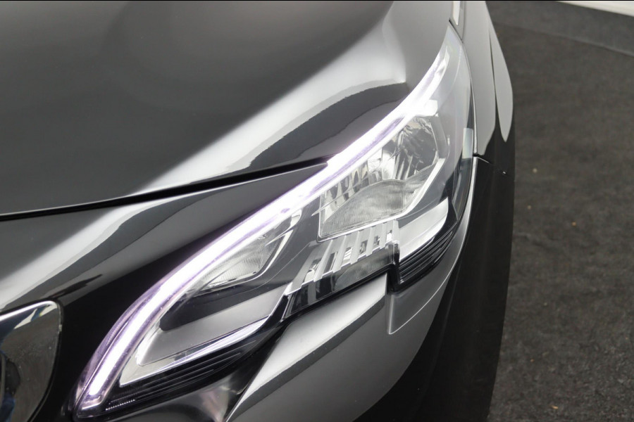 Peugeot 5008 1.2 PureTech*NAVI*CAM*HAAK*CRUISE*ECC*CARPLAY*7PER Peugeot 5008 1.2 PureTech*NAVI*CAM*HAAK*CRUISE*ECC*CARPLAY*7PER