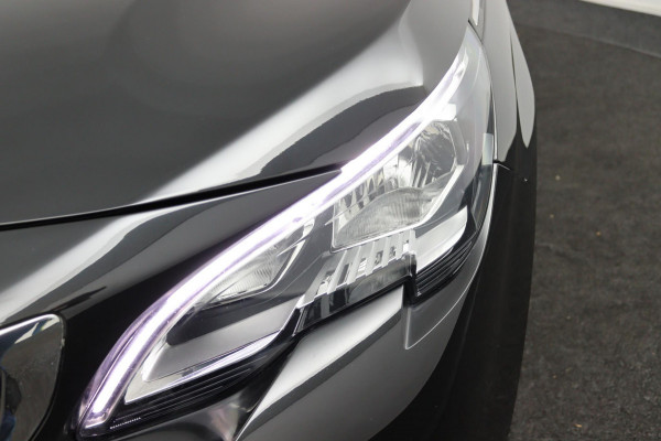 Peugeot 5008 1.2 PureTech*NAVI*CAM*HAAK*CRUISE*ECC*CARPLAY*7PER Peugeot 5008 1.2 PureTech*NAVI*CAM*HAAK*CRUISE*ECC*CARPLAY*7PER