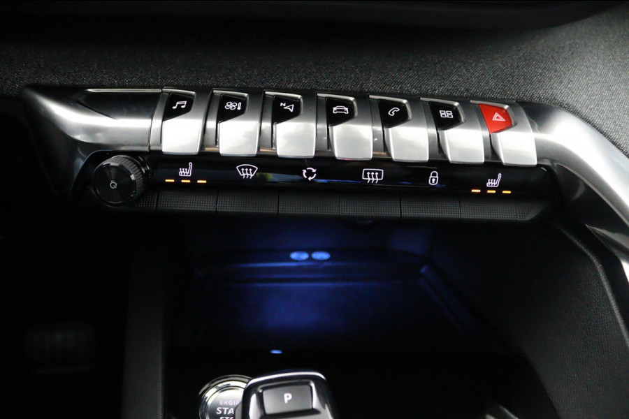 Peugeot 5008 1.2 PureTech*NAVI*CAM*HAAK*CRUISE*ECC*CARPLAY*7PER Peugeot 5008 1.2 PureTech*NAVI*CAM*HAAK*CRUISE*ECC*CARPLAY*7PER