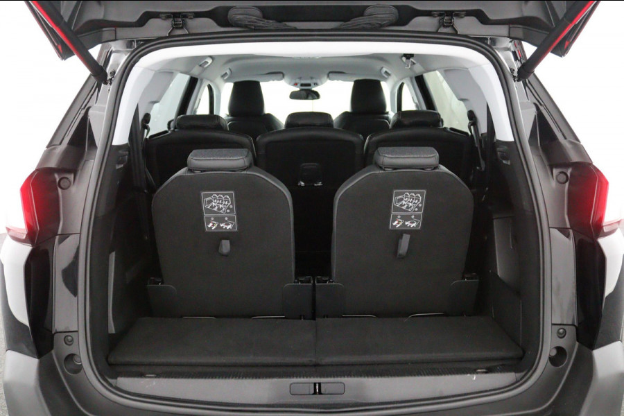 Peugeot 5008 1.2 PureTech*NAVI*CAM*HAAK*CRUISE*ECC*CARPLAY*7PER Peugeot 5008 1.2 PureTech*NAVI*CAM*HAAK*CRUISE*ECC*CARPLAY*7PER