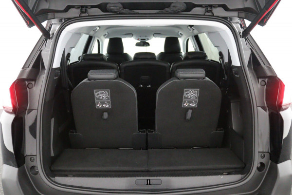 Peugeot 5008 1.2 PureTech*NAVI*CAM*HAAK*CRUISE*ECC*CARPLAY*7PER Peugeot 5008 1.2 PureTech*NAVI*CAM*HAAK*CRUISE*ECC*CARPLAY*7PER