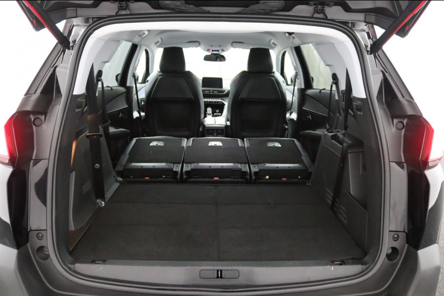 Peugeot 5008 1.2 PureTech*NAVI*CAM*HAAK*CRUISE*ECC*CARPLAY*7PER Peugeot 5008 1.2 PureTech*NAVI*CAM*HAAK*CRUISE*ECC*CARPLAY*7PER