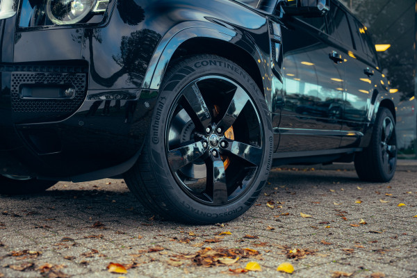 Land Rover Defender 110 2.0 P300e 110 X-Dynamic HSE ** URBAN ** 22inch ** Towing ** Cold Climate ** Dakspoiler ** Side Vents