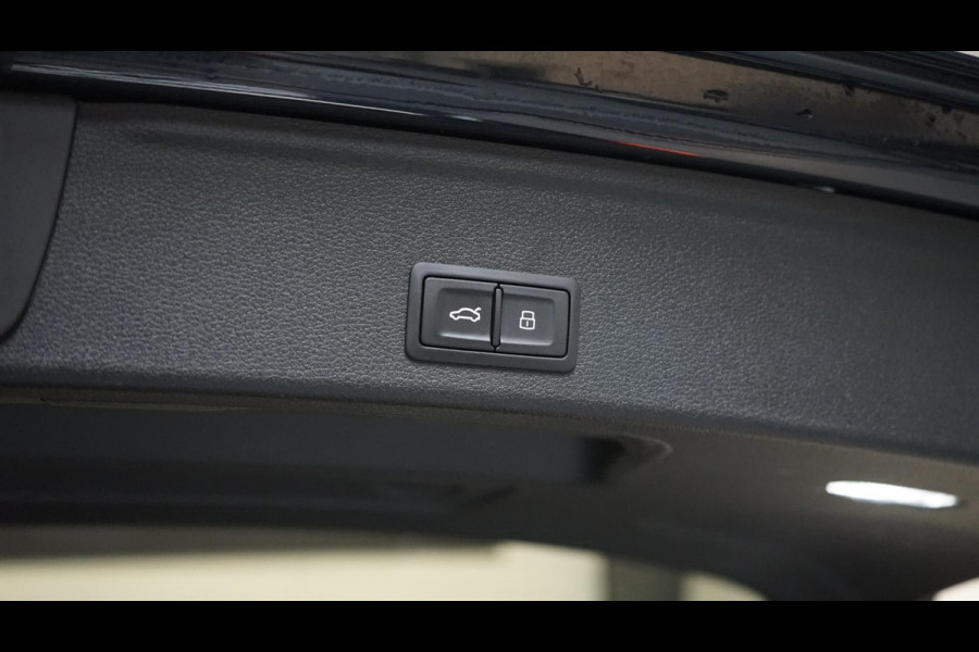 Audi A4 Avant 2.0 TFSI Quattro 3x S-Line AUTOMAAT-ACC-ALCANTARA-BANG&OLUFSEN-CLIMA-HEADUP-FULL LED-KEYLESS-STANDKACHEL-WINTER-ETC.