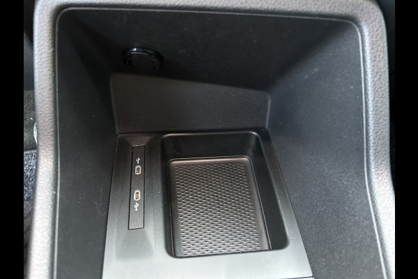 Volkswagen Caddy Cargo Maxi 2.0 TDI Comfort / Sortimo / Carplay navigatie / Parkeersensoren / Cruise control / Airco Volkswagen Caddy Cargo Maxi 2.0 TDI Comfort / Sortimo / Carplay navigatie / Parkeersensoren / Cruise control / Airco