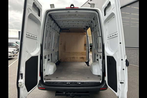 Mercedes-Benz Sprinter 317 CDI L2 H2 2800KG Trekhaak / MBUX / Camera / Navigatie / Stand kachel / Airco / 270 Graden achterdeuren