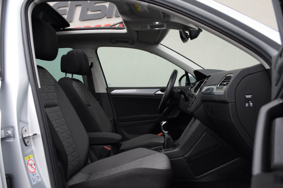 Volkswagen Tiguan 1.5 TSI Life Business / Adaptive Cruise Control/ Virtual Cockpit/ Panoramadak/ Trekhaak/ 110kW (150PK)