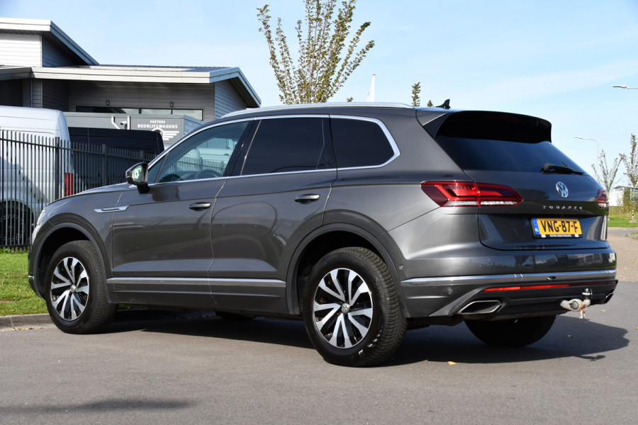 Volkswagen Touareg 3.0 TDI V6 Grijs Kenteken Bpm Vrij Adaptieve Cruise, Camera, Carplay, LED, 3500kg Trekhaak, Stoelverwarming, Automaat, Multimedia, 232pk, BOM VOL Volkswagen Touareg 3.0 TDI V6 Grijs Kenteken Bpm Vrij Adaptieve Cruise, Camera, Carplay, LED, 3500kg Trekhaak, Stoelverwarming, Automaat, Multimedia, 232pk, BOM VOL