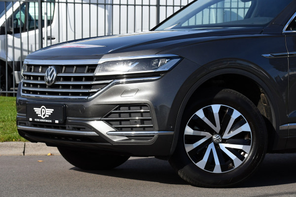 Volkswagen Touareg 3.0 TDI V6 Grijs Kenteken Bpm Vrij Adaptieve Cruise, Camera, Carplay, LED, 3500kg Trekhaak, Stoelverwarming, Automaat, Multimedia, 232pk, BOM VOL Volkswagen Touareg 3.0 TDI V6 Grijs Kenteken Bpm Vrij Adaptieve Cruise, Camera, Carplay, LED, 3500kg Trekhaak, Stoelverwarming, Automaat, Multimedia, 232pk, BOM VOL