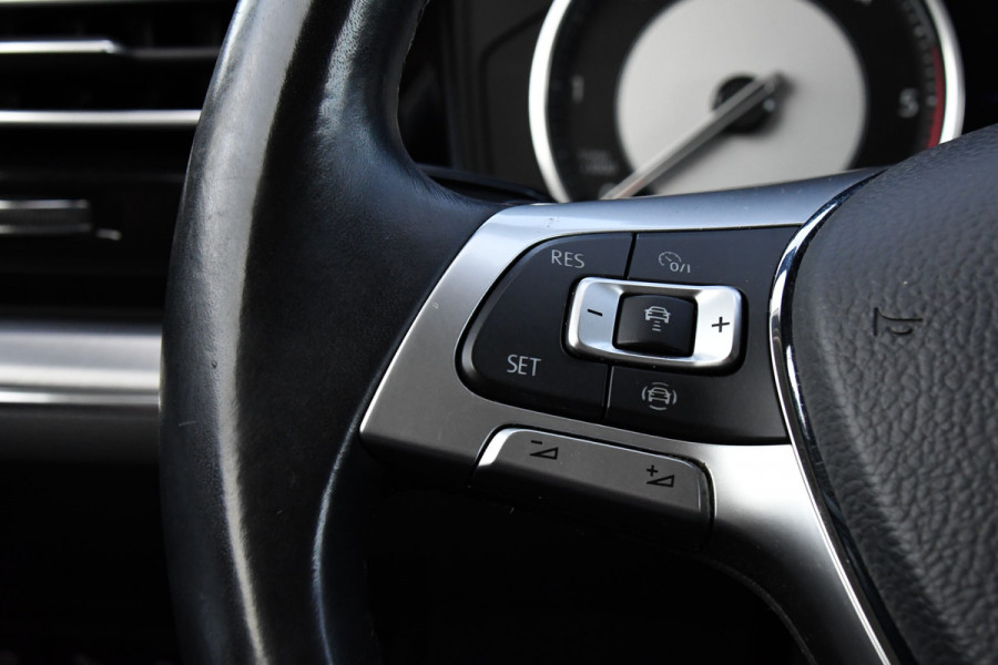 Volkswagen Touareg 3.0 TDI V6 Grijs Kenteken Bpm Vrij Adaptieve Cruise, Camera, Carplay, LED, 3500kg Trekhaak, Stoelverwarming, Automaat, Multimedia, 232pk, BOM VOL Volkswagen Touareg 3.0 TDI V6 Grijs Kenteken Bpm Vrij Adaptieve Cruise, Camera, Carplay, LED, 3500kg Trekhaak, Stoelverwarming, Automaat, Multimedia, 232pk, BOM VOL