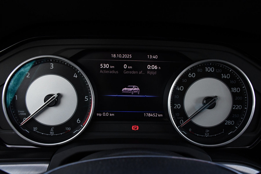 Volkswagen Touareg 3.0 TDI V6 Grijs Kenteken Bpm Vrij Adaptieve Cruise, Camera, Carplay, LED, 3500kg Trekhaak, Stoelverwarming, Automaat, Multimedia, 232pk, BOM VOL Volkswagen Touareg 3.0 TDI V6 Grijs Kenteken Bpm Vrij Adaptieve Cruise, Camera, Carplay, LED, 3500kg Trekhaak, Stoelverwarming, Automaat, Multimedia, 232pk, BOM VOL