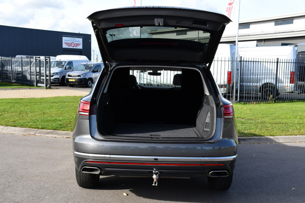 Volkswagen Touareg 3.0 TDI V6 Grijs Kenteken Bpm Vrij Adaptieve Cruise, Camera, Carplay, LED, 3500kg Trekhaak, Stoelverwarming, Automaat, Multimedia, 232pk, BOM VOL Volkswagen Touareg 3.0 TDI V6 Grijs Kenteken Bpm Vrij Adaptieve Cruise, Camera, Carplay, LED, 3500kg Trekhaak, Stoelverwarming, Automaat, Multimedia, 232pk, BOM VOL