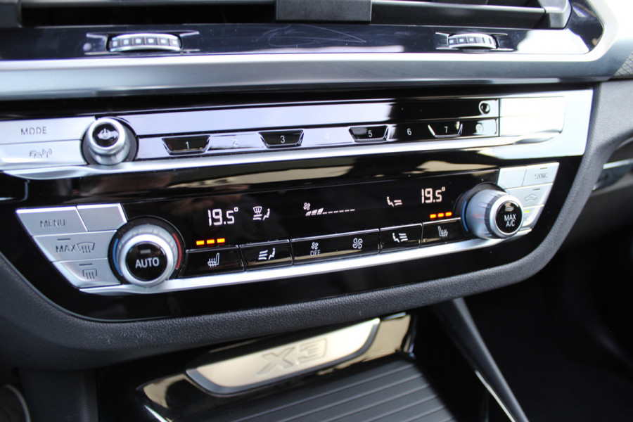 BMW X3 xDrive30e High Executive | M-Sport | Trekhaak | Panoramadak | 360 Camera | Leder | Harman Kardon BMW X3 xDrive30e High Executive | M-Sport | Trekhaak | Panoramadak | 360 Camera | Leder | Harman Kardon