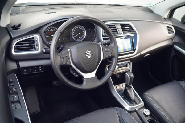 Suzuki S-Cross 1.4 Boosterjet AllGrip Stijl / Automaat / Pano / Leder / Navi / Cruise / Climate / Stoelverw. Suzuki S-Cross 1.4 Boosterjet AllGrip Stijl / Automaat / Pano / Leder / Navi / Cruise / Climate / Stoelverw.