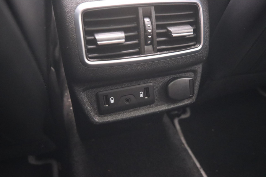 Renault Talisman Estate 1.6 TCe Initiale Paris Aut.|Navi Trekhaak Bose Camera Clima Stoelventilatie/verw. Massage Renault Talisman Estate 1.6 TCe Initiale Paris Aut.|Navi Trekhaak Bose Camera Clima Stoelventilatie/verw. Massage