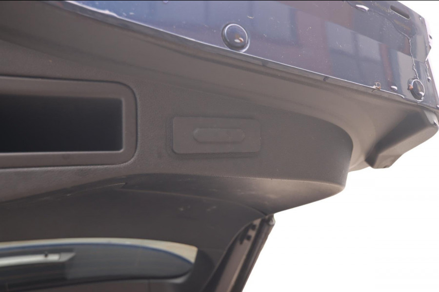 Renault Talisman Estate 1.6 TCe Initiale Paris Aut.|Navi Trekhaak Bose Camera Clima Stoelventilatie/verw. Massage Renault Talisman Estate 1.6 TCe Initiale Paris Aut.|Navi Trekhaak Bose Camera Clima Stoelventilatie/verw. Massage