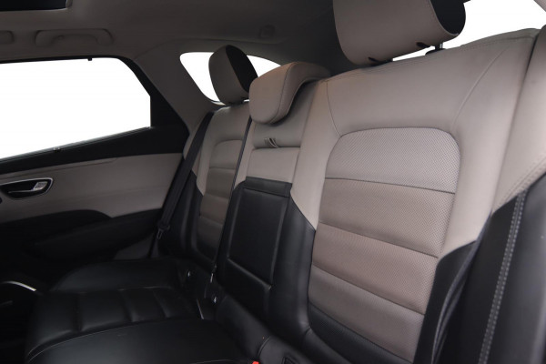 Renault Talisman Estate 1.6 TCe Initiale Paris Aut.|Navi Trekhaak Bose Camera Clima Stoelventilatie/verw. Massage Renault Talisman Estate 1.6 TCe Initiale Paris Aut.|Navi Trekhaak Bose Camera Clima Stoelventilatie/verw. Massage