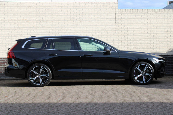 Volvo V60 2.0 T6 Plug-in hybrid AWD Plus Bright | H/K | 360 Camera | Winterpack | Led | Driver assistance Actieweken 1 t/m 15 november!