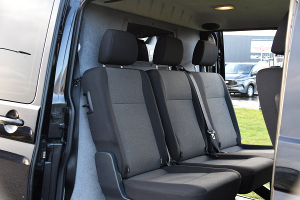 Volkswagen Transporter 2.0 TDI L2H1 DC 4Motion Highline Black Edition Camera, Cruise, Automaat, Multimedia, 204Pk, 2 x schuifdeur, LED, Uniek! Volkswagen Transporter 2.0 TDI L2H1 DC 4Motion Highline Black Edition Camera, Cruise, Automaat, Multimedia, 204Pk, 2 x schuifdeur, LED, Uniek!