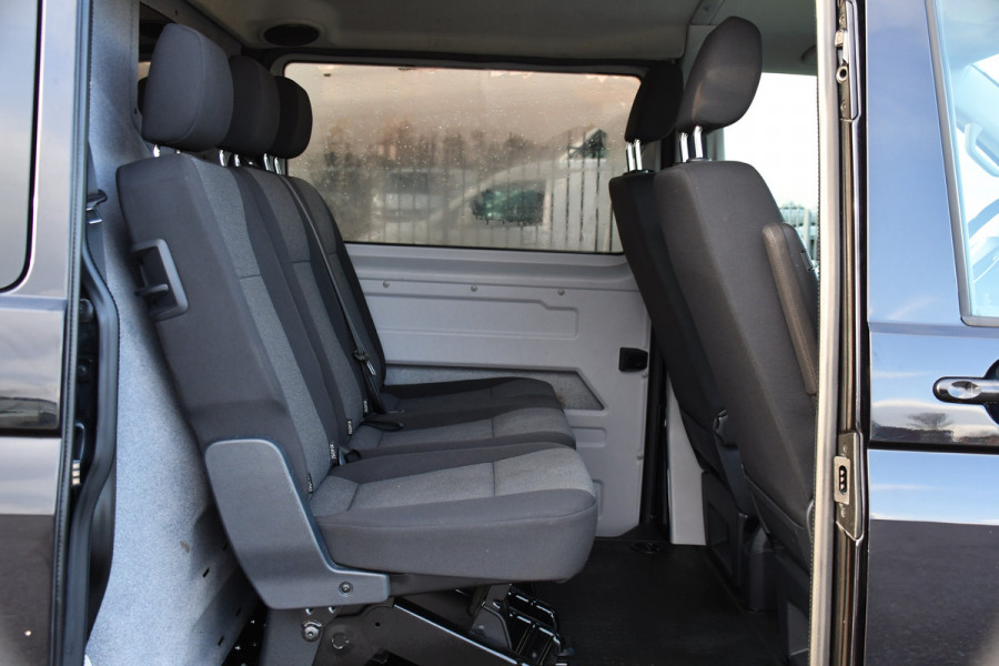 Volkswagen Transporter 2.0 TDI L2H1 DC 4Motion Highline Black Edition Camera, Cruise, Automaat, Multimedia, 204Pk, 2 x schuifdeur, LED, Uniek! Volkswagen Transporter 2.0 TDI L2H1 DC 4Motion Highline Black Edition Camera, Cruise, Automaat, Multimedia, 204Pk, 2 x schuifdeur, LED, Uniek!