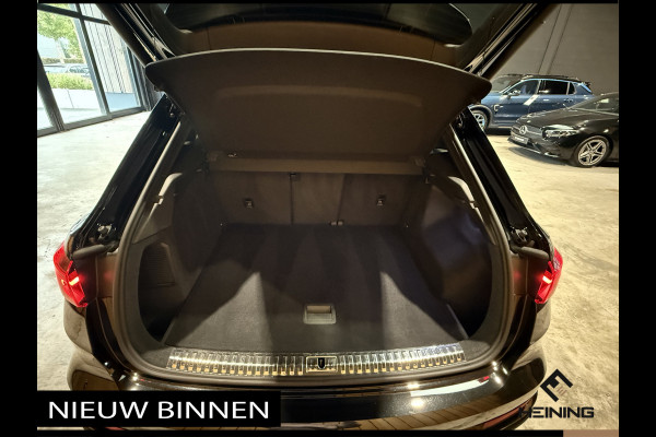 Audi Q3 45 TFSI e S edition Black edition. Trekhaak. Navi.