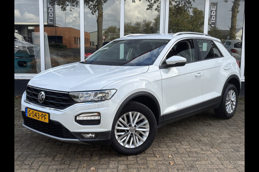 Volkswagen T-Roc 1.5 TSI Style Business | Automaat | Trekhaak | Virtual Cockpit | Topstaat!