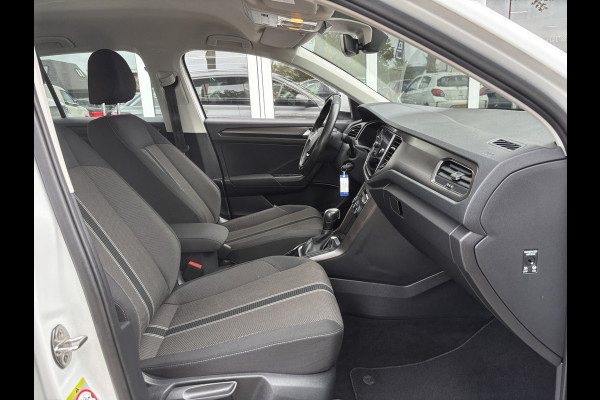 Volkswagen T-Roc 1.5 TSI Style Business | Automaat | Trekhaak | Virtual Cockpit | Topstaat!