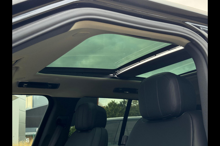 Land Rover Range Rover P460e SE PHEV | 4 Wheel Steering | Soft Close | 22''