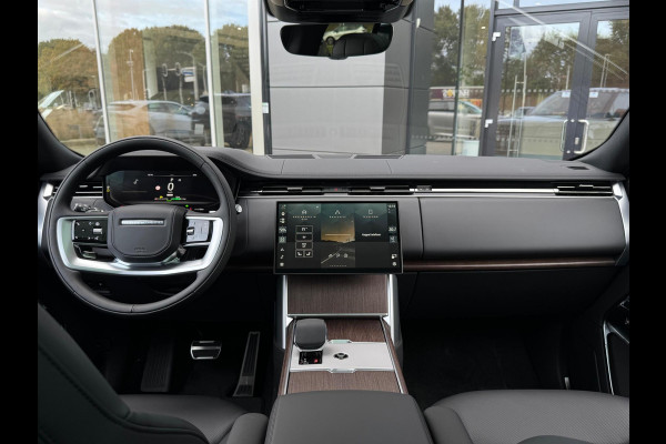 Land Rover Range Rover P460e SE PHEV | 4 Wheel Steering | Soft Close | 22''