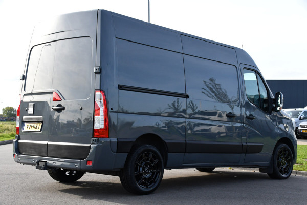 Renault Master T35 2.3 dCi 150 L2H2 PB Edition Camera, Cruise, Carplay, Clima, 150pk, Trekhaak, Multimedia, NAVI, Uniek! Renault Master T35 2.3 dCi 150 L2H2 PB Edition Camera, Cruise, Carplay, Clima, 150pk, Trekhaak, Multimedia, NAVI, Uniek!