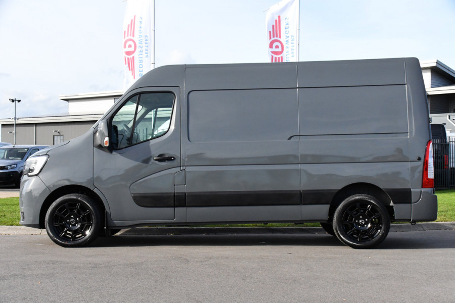 Renault Master T35 2.3 dCi 150 L2H2 PB Edition Camera, Cruise, Carplay, Clima, 150pk, Trekhaak, Multimedia, NAVI, Uniek! Renault Master T35 2.3 dCi 150 L2H2 PB Edition Camera, Cruise, Carplay, Clima, 150pk, Trekhaak, Multimedia, NAVI, Uniek!
