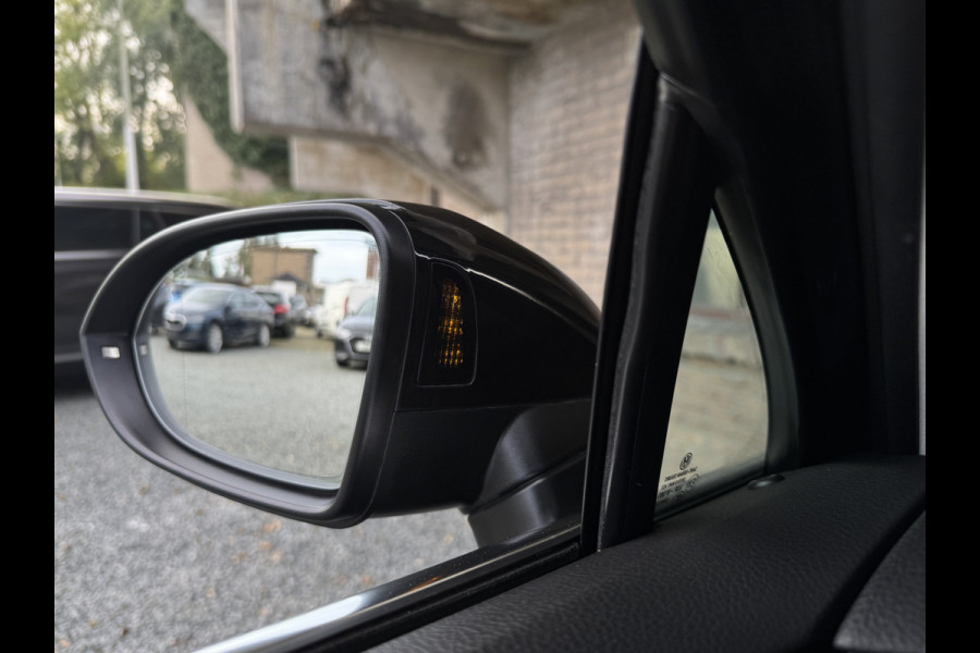 Volkswagen Passat Variant 218PK DSG HYBRID GTE BUSINESS CAMERA//SIDE-ASSIST/STUURVERW.