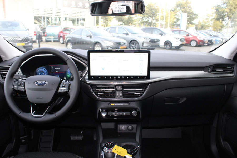 Ford Kuga 2.5 PHEV Titanium 243pk |  Driver Assistance Pack | Winterpack | Wegklapbare Trekhaak | All Weatherbanden | Reserveband Ford Kuga 2.5 PHEV Titanium 243pk |  Driver Assistance Pack | Winterpack | Wegklapbare Trekhaak | All Weatherbanden | Reserveband