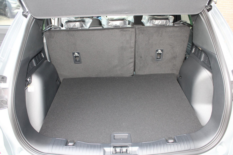 Ford Kuga 2.5 PHEV Titanium 243pk |  Driver Assistance Pack | Winterpack | Wegklapbare Trekhaak | All Weatherbanden | Reserveband Ford Kuga 2.5 PHEV Titanium 243pk |  Driver Assistance Pack | Winterpack | Wegklapbare Trekhaak | All Weatherbanden | Reserveband