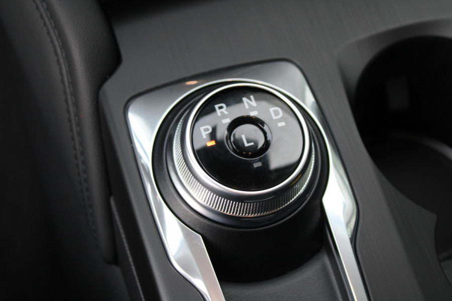 Ford Kuga 2.5 PHEV Titanium 243pk |  Driver Assistance Pack | Winterpack | Wegklapbare Trekhaak | All Weatherbanden | Reserveband Ford Kuga 2.5 PHEV Titanium 243pk |  Driver Assistance Pack | Winterpack | Wegklapbare Trekhaak | All Weatherbanden | Reserveband