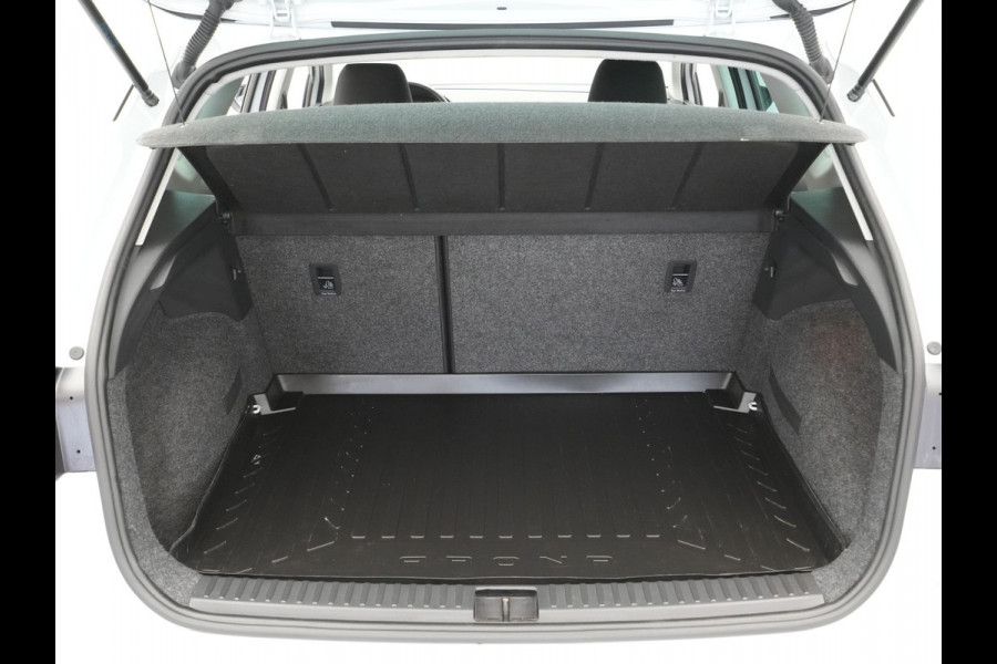 Seat Arona 1.0 TSI 115pk DSG Style Navigatie Clima Trekhaak PDC Privacy glass 205