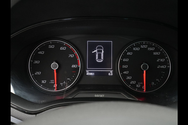 Seat Arona 1.0 TSI 115pk DSG Style Navigatie Clima Trekhaak PDC Privacy glass 205