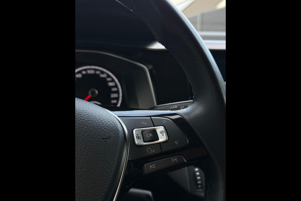 Volkswagen Polo 1.0 TSI R-line CarPlay Camera