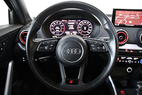 Audi Q2 35 TFSI S Edition, Blackline, Panoramadak Audi Q2 35 TFSI S Edition, Blackline, Panoramadak