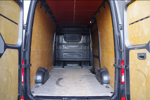 Volkswagen Crafter 35 2.0 TDI L3H3 Highline LED, 140PK, TREKHAAK, E6, APPLE CARPLAY, CRUISE, AIRCO Volkswagen Crafter 35 2.0 TDI L3H3 Highline LED, 140PK, TREKHAAK, E6, APPLE CARPLAY, CRUISE, AIRCO