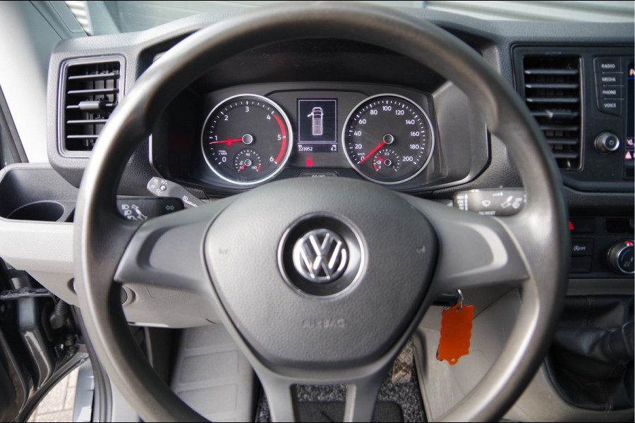 Volkswagen Crafter 35 2.0 TDI L3H3 Highline LED, 140PK, TREKHAAK, E6, APPLE CARPLAY, CRUISE, AIRCO Volkswagen Crafter 35 2.0 TDI L3H3 Highline LED, 140PK, TREKHAAK, E6, APPLE CARPLAY, CRUISE, AIRCO