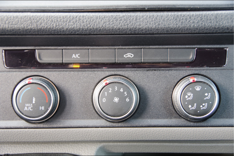 Volkswagen Crafter 35 2.0 TDI L3H3 Highline LED, 140PK, TREKHAAK, E6, APPLE CARPLAY, CRUISE, AIRCO Volkswagen Crafter 35 2.0 TDI L3H3 Highline LED, 140PK, TREKHAAK, E6, APPLE CARPLAY, CRUISE, AIRCO