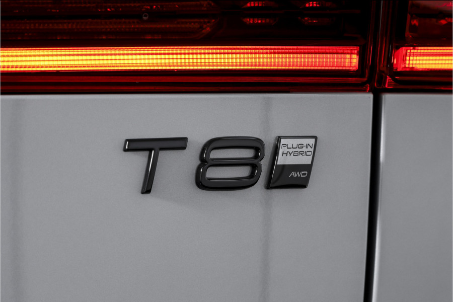 Volvo XC60 2.0 T8 Plug-in hybrid AWD Plus Black Edition - Automaat | S/K Panodak | Dig.Cockpit | Adapt.Cruise | Stoel-+Stuurverw. | 360 Camera | NAV+App.Connect | Auto.Airco | Harmon Kardon | LM 21" | 2481