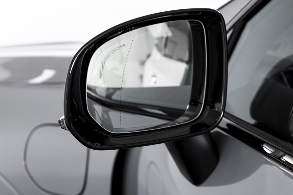 Volvo XC60 2.0 T8 Plug-in hybrid AWD Plus Black Edition - Automaat | S/K Panodak | Dig.Cockpit | Adapt.Cruise | Stoel-+Stuurverw. | 360 Camera | NAV+App.Connect | Auto.Airco | Harmon Kardon | LM 21" | 2481